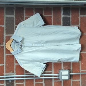 H&M Light Denim Short Sleeve Button Up Tee T-shirt Very Nice!